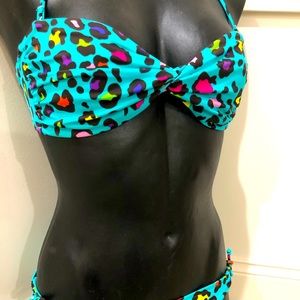 VS Cheetah Swim Set